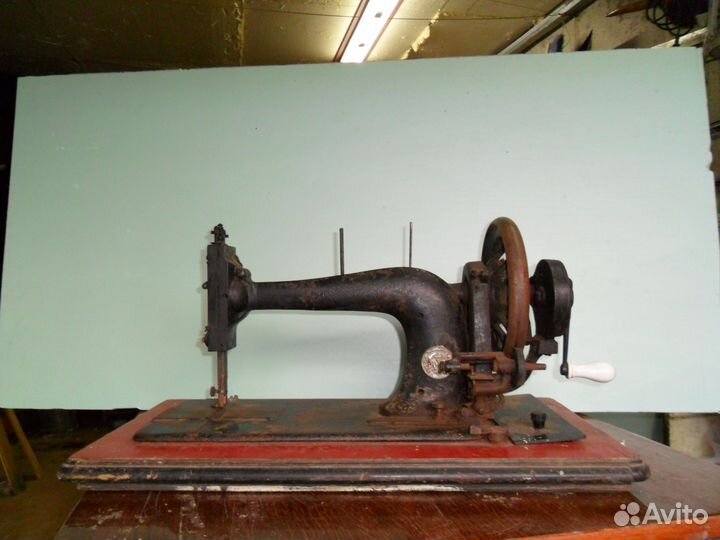 Старинные швейные машинки