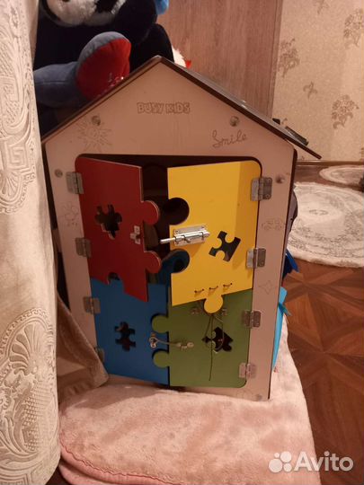 Бизиборд домик с освещением