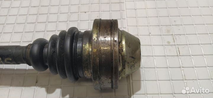 Полуось передняя левая Volkswagen Sharan