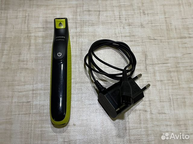 Триммер для бороды и усов Philips OneBlade QP2520