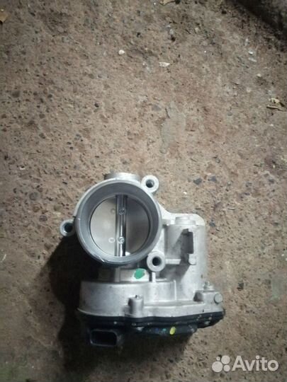 Дроссельная заслонка largus