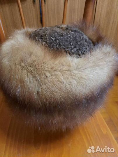 Шапка женская соболь с каракулем