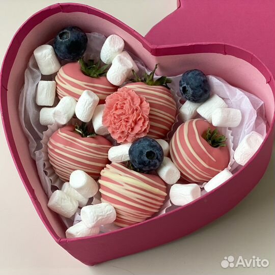 Клубника в шоколаде букет