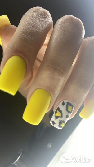 Обучение мастеров по наращиванию ногтей