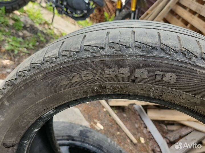Kumho Crugen Premium KL33 225/55 R18 98H