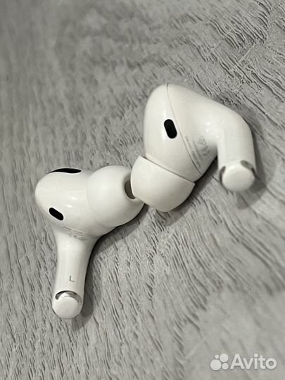 Левый/правый наушники AirPods Pro оригинал