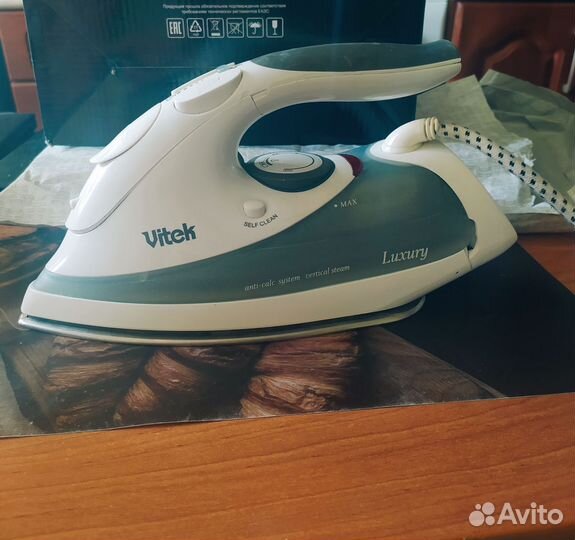 Утюг Vitek