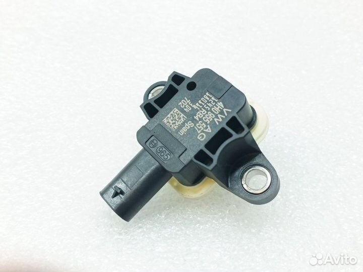 Датчик удара передний левый Audi A6 C7 1.8 CYG
