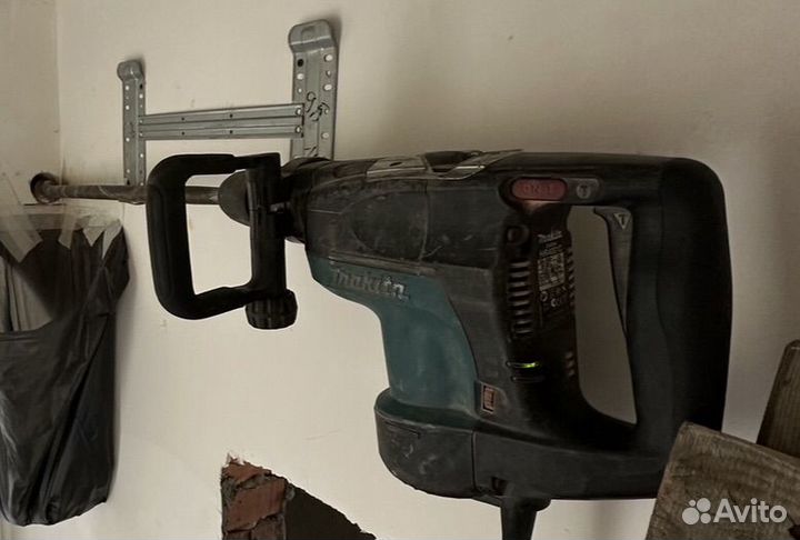 Перфоратор makita