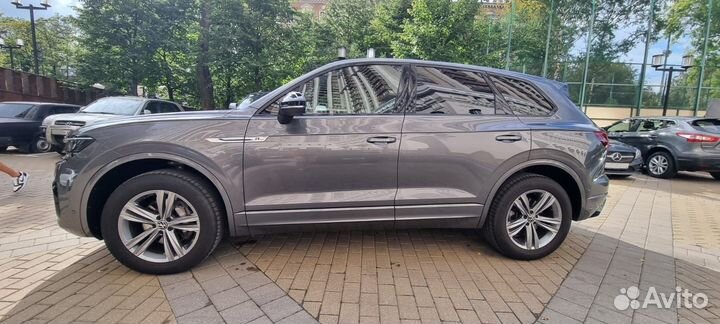 Volkswagen Touareg 3.0 AT, 2021, 35 000 км