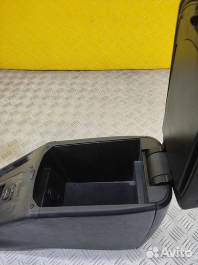 Подлокотник Toyota Rav 4 (Xa30) (2005-2014) 2.2 D