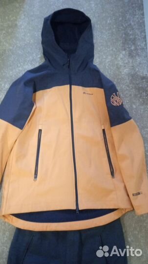 Спортивный костюм женский