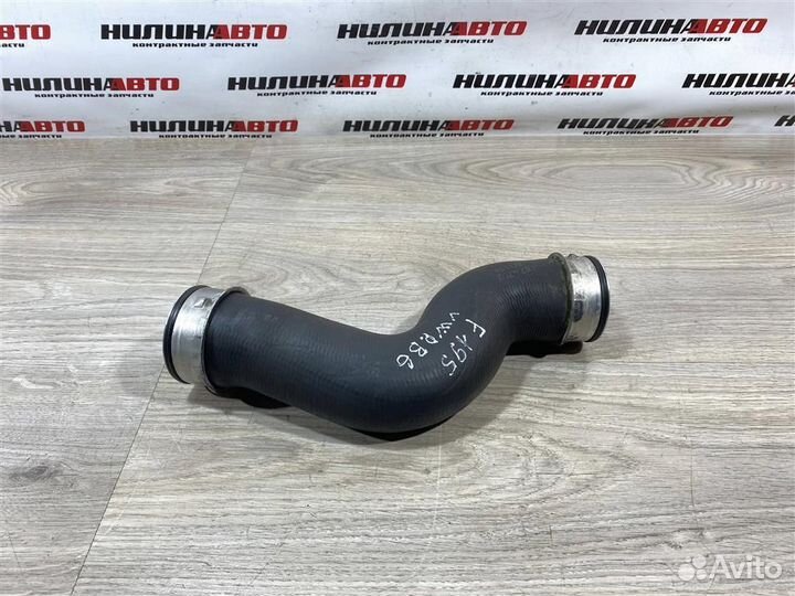 Патрубок интеркулера VW Пассат Б6