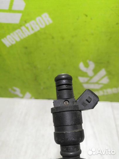 Форсунка инжекторная бмв Х3 Е83 04-10