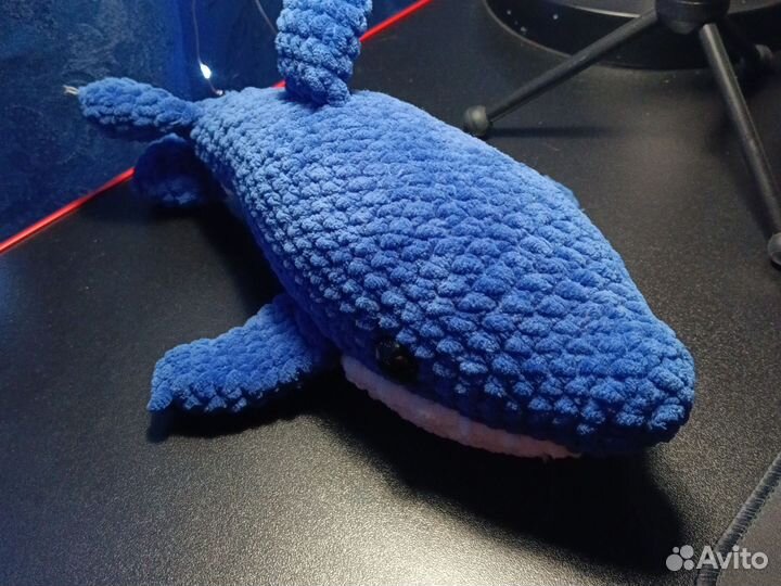 Дельфин вязанный