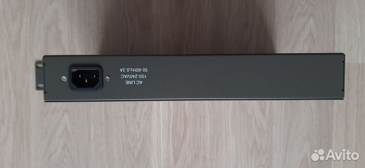 Коммутатор D-link DES-1016D