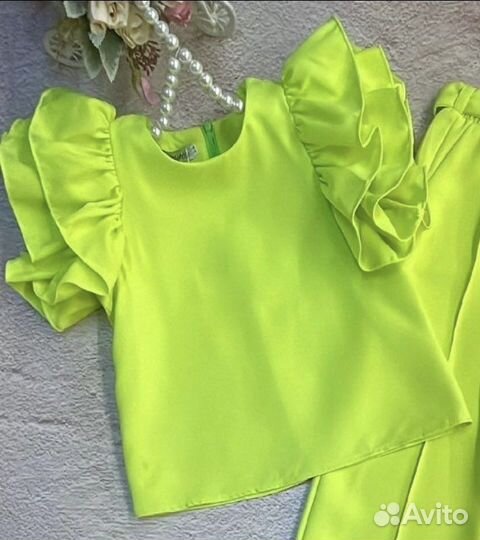 Блузка нарядная для девочки