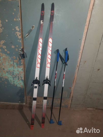 Беговые лыжи