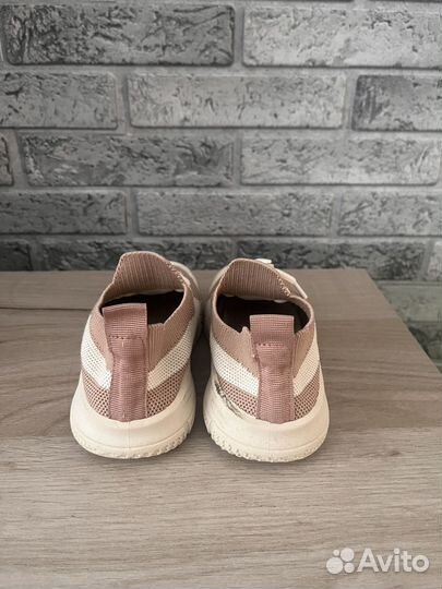 Кроссовки детские летние легкие