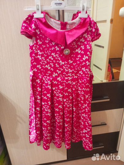 Платье для девочки новое
