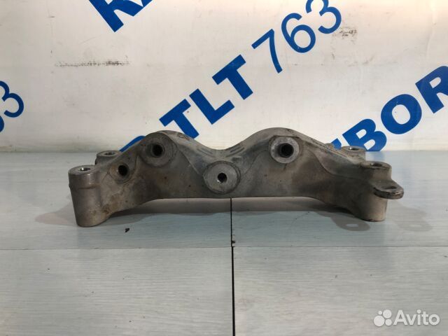 Кронштейн опоры двигателя правый peugeot 308 ep6 1