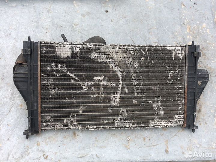 Радиатор интеркулера Peugeot 406