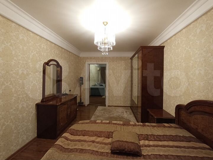 2-к. квартира, 50 м², 1/9 эт.