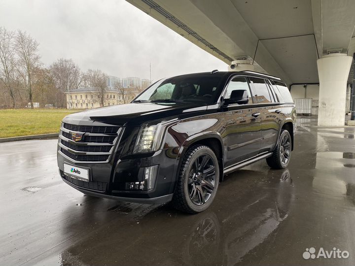 Cadillac Escalade 6.2 AT, 2018, 95 000 