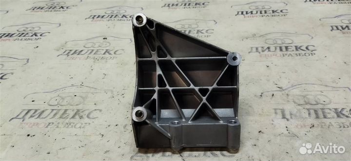 Кронштейн гидроусилителя Audi A8 D3 4E 2004-2010