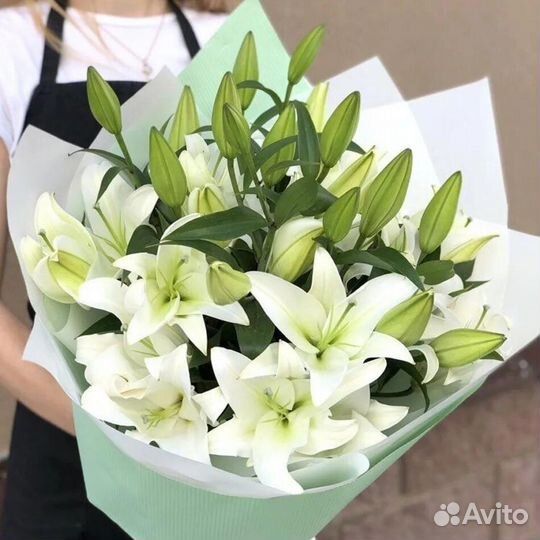 Букет из 7 лилий