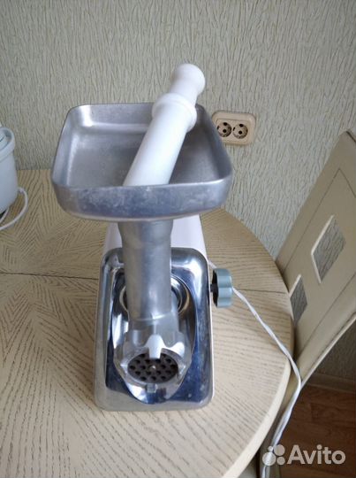 Мясорубка электрическая