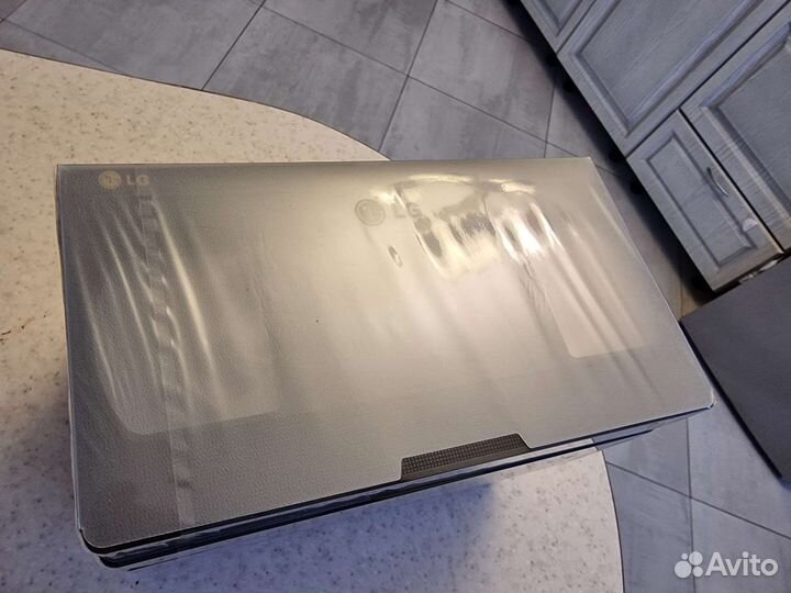 Видеокассеты VHS VHS-C Hi8 новые Япония