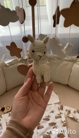 Мобиль на кроватку деревянный