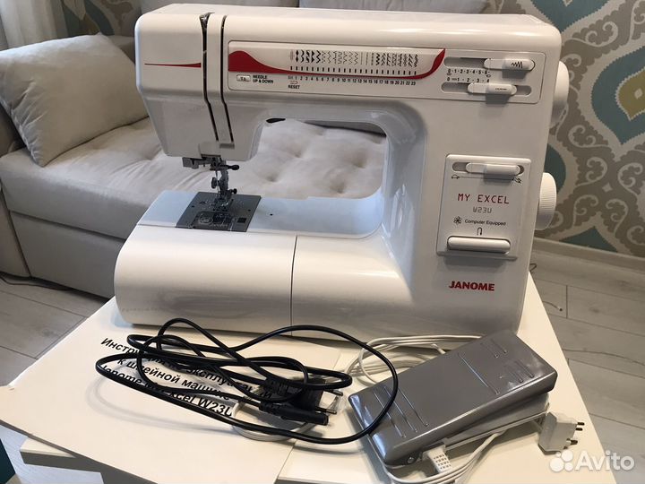 Швейная машина Janome W23U