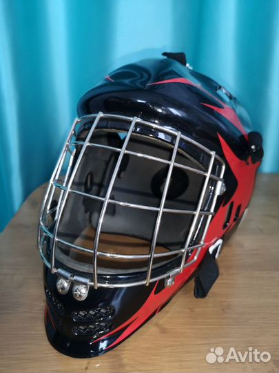 Шлем защитный вратарский unihoc Reactor