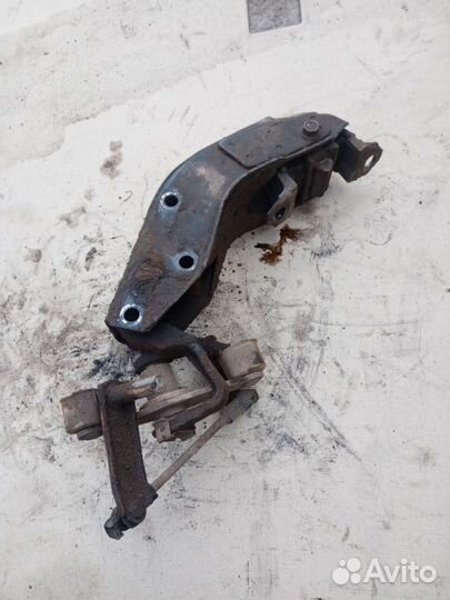 Механизм выбора передач Daewoo Nexia 100 F16D3