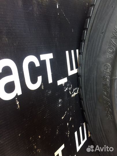 Yokohama Advan S.4 285/45 R19