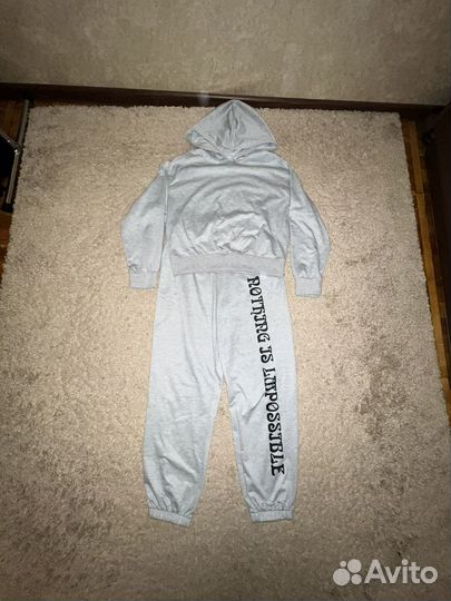 Спортивный костюм женский