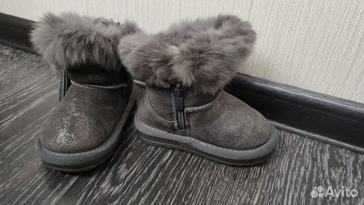 Угги зимние на девочку 23 размера