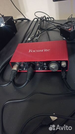 Звуковая карта Focusrite Scarlett 2i2