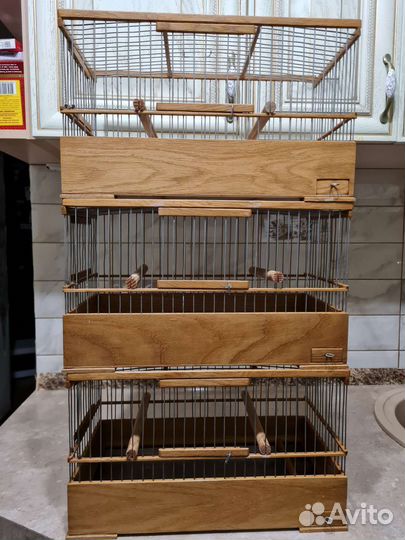Клетка для птиц из дерева