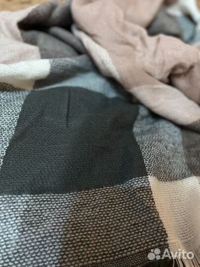 Женский зимний шарф в клетку