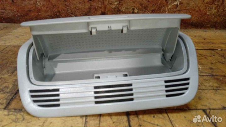 Плафон салонный передний Volkswagen Passat B6