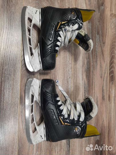 Хоккейные коньки bauer