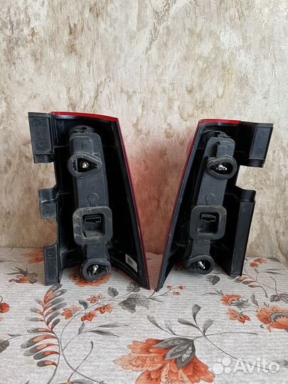 Продаю задние фонари на лада ларгус