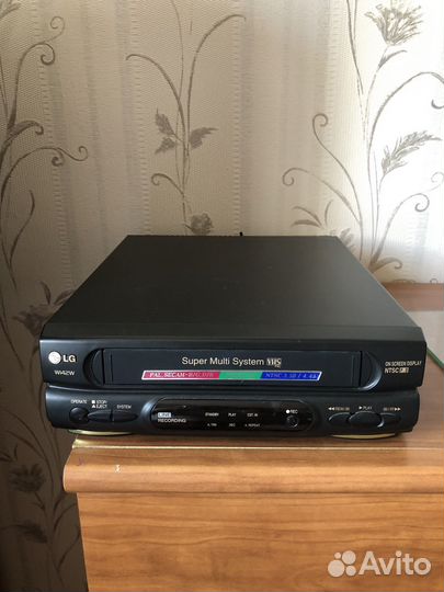 Видеомагнитофон