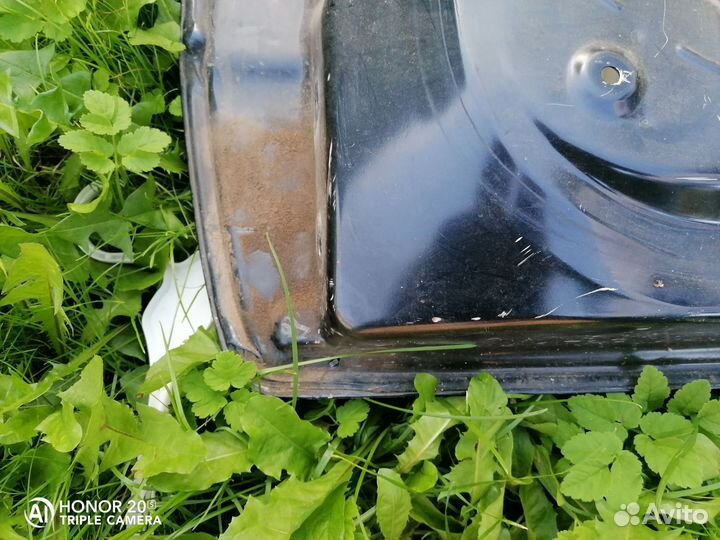 Дверь багажника 3-5 Suzuki Grand Vitara 2005-2016