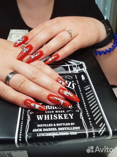 Маникюр на дому