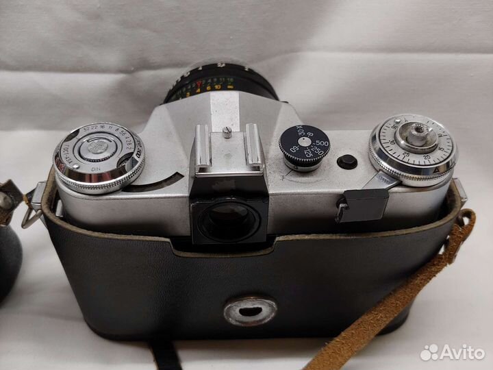 Пленочные фотоаппараты Зенит Е и Зенит TTL