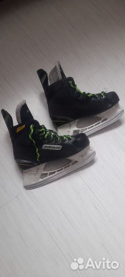 Хоккейные коньки bauer